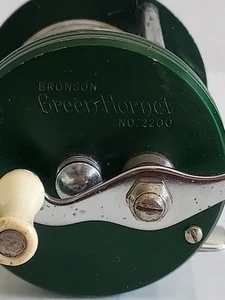 Vintage BRONSON GREEN HORNET No. 2200 Fishing Casting Reel - Picture 1 of 7