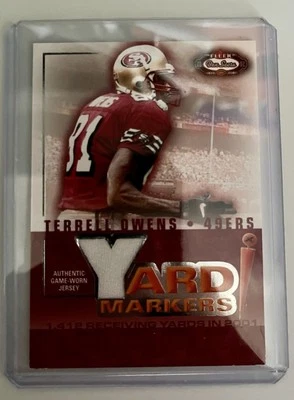 2002 Fleer Box Score Terrell Owens Yard Markers Jersey Relic San Francisco 49ers - Image 1 of 2