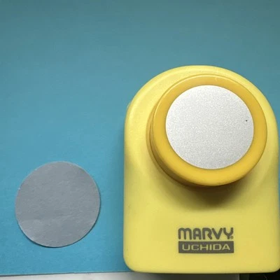 "Botones sin perforar de papel circular Marvy Uchida de 1 1/2""" Foto 1 de 2
