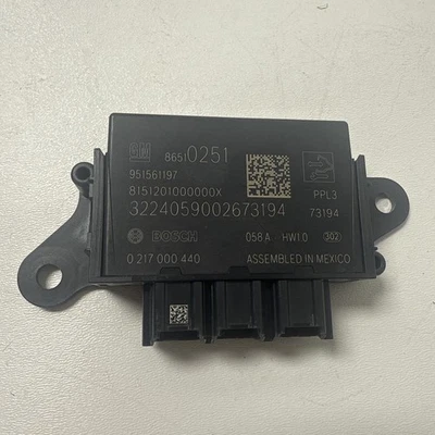 Unidad de módulo de control de asistencia de estacionamiento suburbano Chevrolet 2022-2024 OEM 86510251 Foto 1 de 4