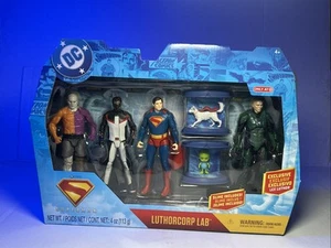 SUPERMAN MOVIE ( 2025 ) TARGET EX ( 6") LUTHORCORP LAB Figurenset Spinmaster - Bild 1 von 2
