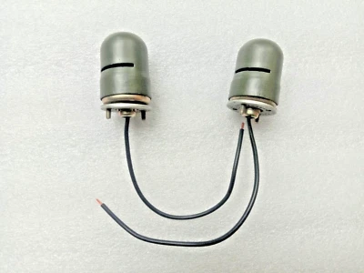 Willys FORD JEEP Parking Light 带烤架 — 第 1/4 张图片