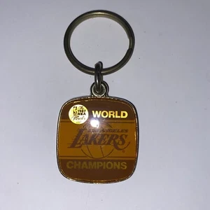 Los Angeles Lakers 1987 NBA Championship Kobe Bryant Offical Key Chain-Rare - Picture 1 of 3