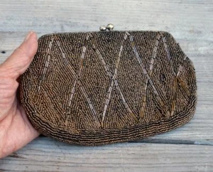 Borsa da sera vintage metà secolo bronzo con perline foderata in seta made in Japan - Foto 1 di 11