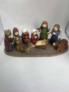Nativity  Scene, Resin 1 piece - Picture 1 of 4
