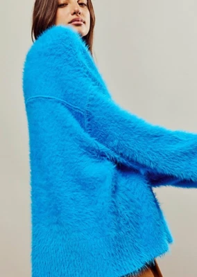 NEW FREE PEOPLE BLUE HARRISON BUNNY CREW FUZZY SOFT SWEATER OB1847190 SZ MEDIUM - Image 1 of 4