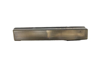 91-96 BUICK PARK AVENUE FRONT RIGHT SIDE TURN SIGNAL LIGHT OEM, 116-00838R - Image 1 of 4