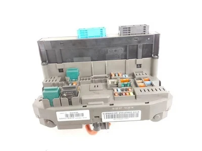 Scatola fusibili BMW X5 E70 6931690 2.99 Diesel 173kw 2007 33348831 - Immagine 1 di 4