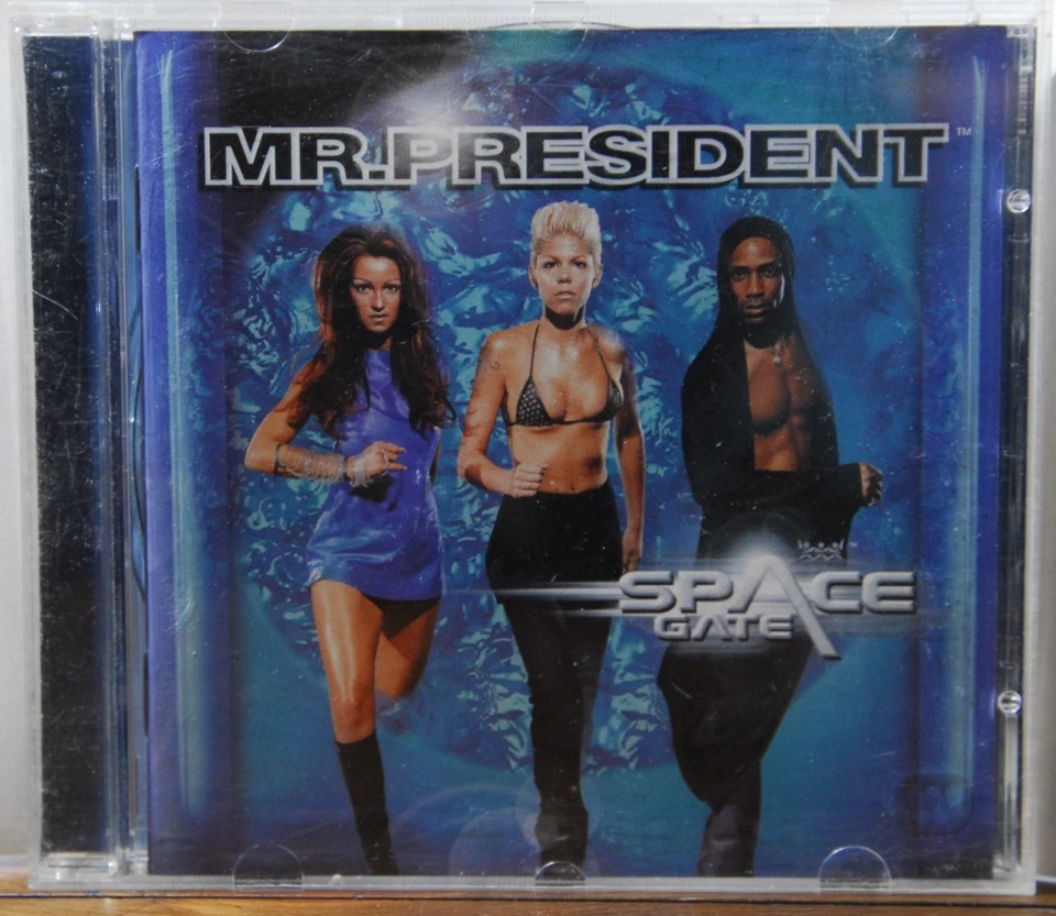 CD - Wea Records - Space Gate - Mr. President - Zustand Near Mint (945) - Bild 1 von 4