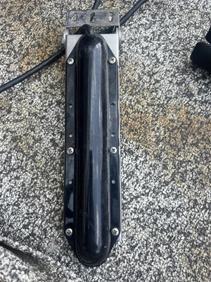 Transductor y soporte Lowrance LSs2 Foto 1 de 3