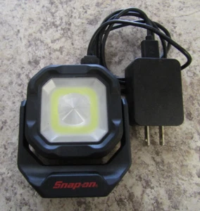 Snap on Tools 500 Lumen Rotating Magnetic Black & Red Project Light ECPRM052 - Picture 1 of 9