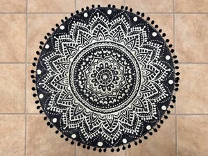 KIMODE Boho Round Rug 90cm diameter, Soft Rug with a Pom Pom Fringe