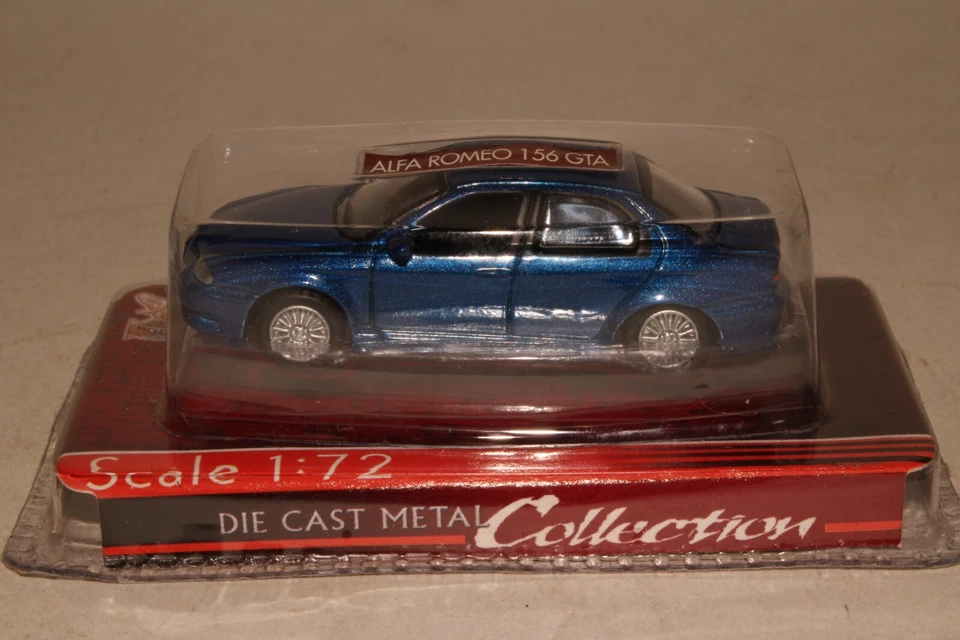 Yat Ming Road Legends Alfa Romeo 156 GTA, azul escala 1:72 Foto 1 de 4