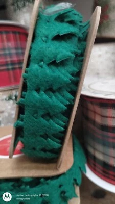 5 yd Roobee Mara-Mi CHRISTMAS RIBBON TRIM CUT OUT TREES Green DIY Holiday NEW - Image 1 of 2