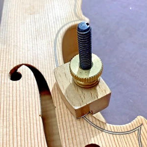 FABRICANTE DE VIOLINES ESPECIAL C BOUT ABRAZADERA DE PEGADO viola - Imagen 1 de 4