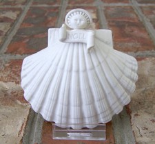 Margaret Furlong 4" Noel Banner Sea Shell Angel 1992 Christmas Ornament & Stand
