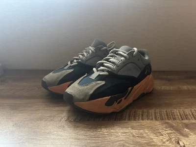 Adidas Yeezy Boost 700 'Naranja Lavado' Talla 5.5 Ligeramente Usado Foto 1 de 4