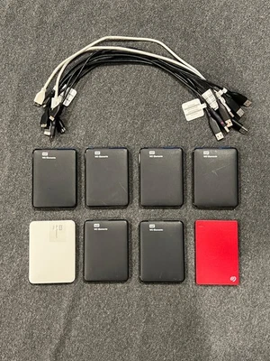 Western Digital WD Elements Portable External HDD 1TB WDBUZG0010BBK - LOT OF 8 - Image 1 of 4