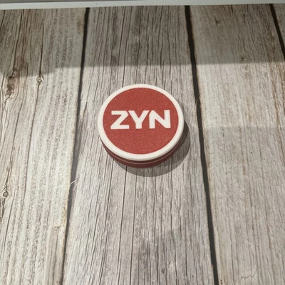 Zyn Tin rojo y blanco Foto 1 de 4