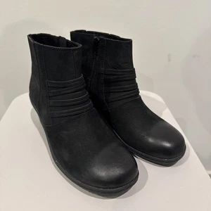 Women’s 9.5 Keen Zurich Black Low Boot Platform Wedge  - Picture 1 of 8