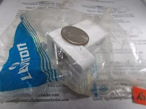 Leviton 5C400 Leviton Flourescent End - Picture 1 of 2