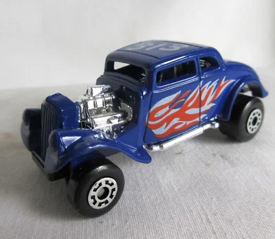 CAIXA DE FÓSFOROS VINTAGE 1:64 1982 33 WILLYS STREET ROD 313 AZUL BRANCO CALOR PORCELANA QUASE EM PERFEITO ESTADO - Imagem 1 de 4