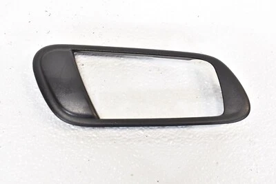 05-09 Subaru Legacy Outback XT отделка дверной ручки задний правый пассажир 2005-2009 - Изображение 1 из 4