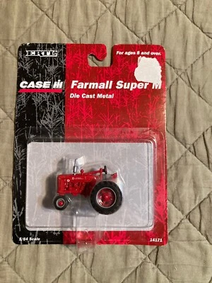 Tractor Ertl Case IH Farmall Super M escala 1/64 - Sellado Foto 1 de 3