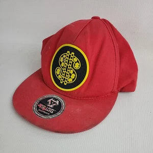 Gorra ajustable con letrero de dólar rojo con cierre de presión de nivel superior H011 - Imagen 1 de 7
