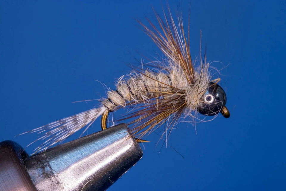 Fliegentom 3 Stück Uni-Nymphe dunkel Märzbraun (Tungsten/Messing) - Bild 1 von 1