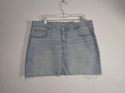 NUEVO CON ETIQUETAS American Eagle Outfitters 18 Dobladillo Crudo Jean Falda Perfecta Denim Lavado Ligero 34W Foto 1 de 4