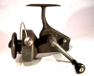 VINTAGE PESCADOR 400 SPINNING REEL - Picture 1 of 5