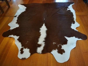 Hereford Colours - A Big & Absolutely  Beautiful Classic  Cowhide Rug - Picture 1 of 10
