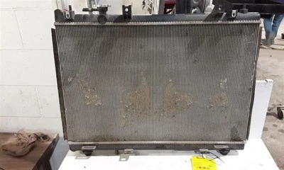 Radiador Nissan Pathfinder 2013-2020 3,5 L AT Foto 1 de 4