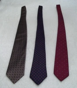 Lote de 3 corbatas clásicas para hombre Wembley Van Heusen Johnny Carson rojo azul dorado - Imagen 1 de 7