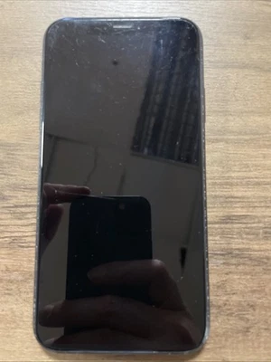 iPhone Xr Faulty * Please Read Description * W30-cd10 - Image 1 of 2
