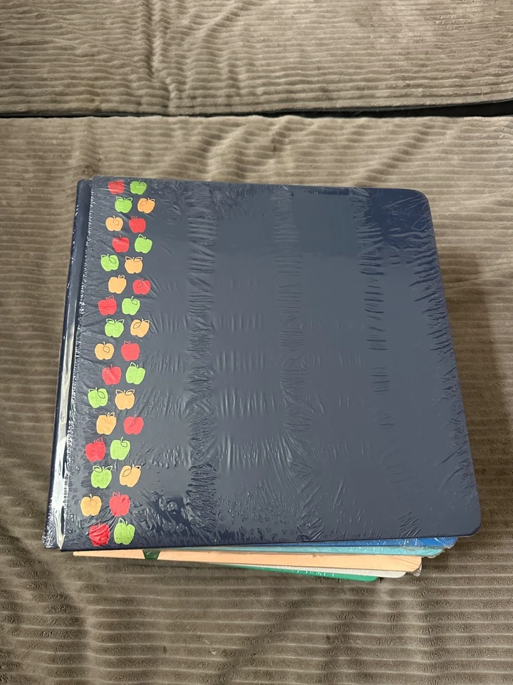 Creative Memories True 12x12 Croptoberfest 2020 cubierta de álbum azul laminado manzanas Foto 1 de 1