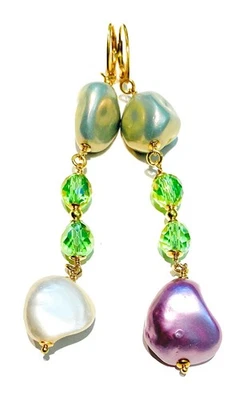 Orecchini con Perle di Maiorca Pastello e Cristalli Verdi – Argento 925 giallo - Immagine 1 di 4