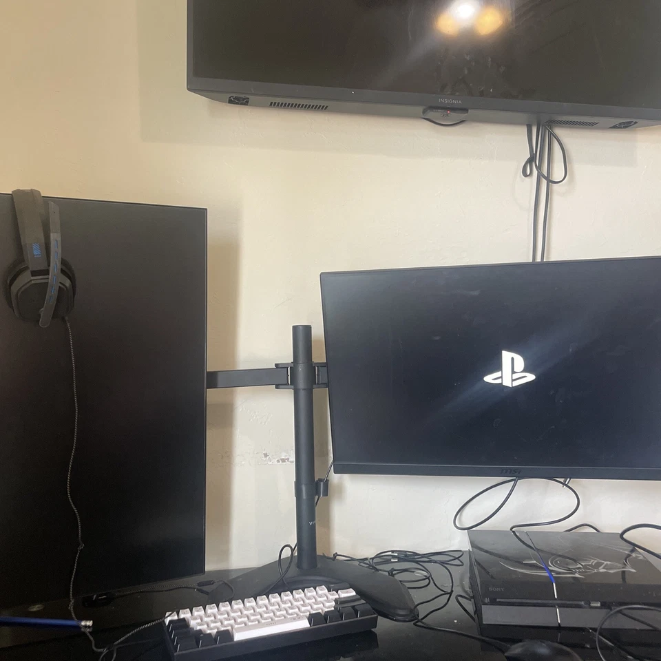 Configuração de jogos dois monitores e PS4 (Leia a descrição) - Imagem 1 de 1