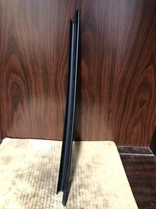 New Old Stock Ford Genuine Parts Retainer Part #4R3Z-7651561-AA. - Imagen 1 de 10