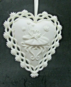 2005 Pure Grace BESIDE STILL WATERS PSALM 23 Bisque Ornament  - Picture 1 of 5