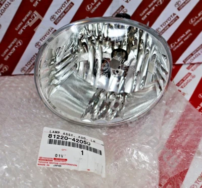 Оригинальная противотуманная лампа в сборе 81220-42050 Toyota LH 8122042050 с лампой от оригинального производителя - Изображение 1 из 4