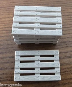 Pallet Miniatures 10 Pack for your Model Train Freight Operation - Afbeelding 1 van 2