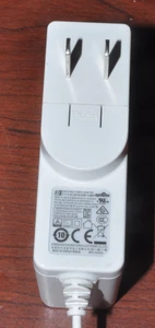Spectra UE Switching Power Adapter UES12LCP-050200SPA 5V 2A for Breast Pump - Picture 1 of 4