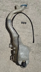 06-11 Honda Civic Si Windshield Washer Reservoir w/Pump Cap Neck 76841-SVA-A01 - Picture 1 of 12