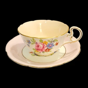 Vintage A.B.J. Grafton China Teacup & Saucer Floral Pink Gold Trim Made England - Picture 1 of 9