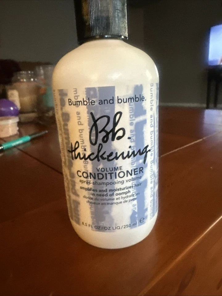 Bumble and BB Thickening Volume Hair Conditioner, Moisturizing, 8.5 oz (250 Ml) - Image 1 of 1