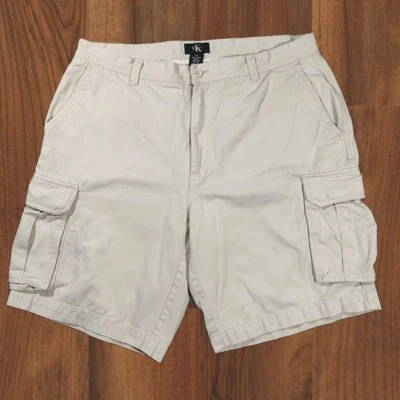 Calvin Klein 10" 卡爾文·克萊恩 卡其色全棉斜紋休閒工裝短褲男款 38/34 碼  - Image 1 of 4