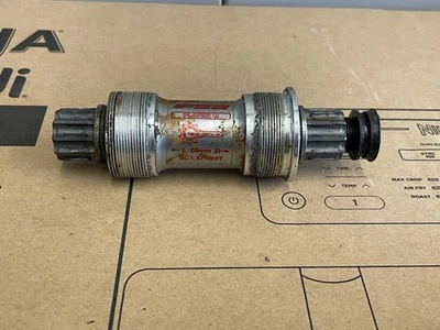 Soporte inferior estriado FSA ISIS drive 68 mm platino Foto 1 de 3