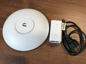 Ubiquiti UniFi AP PRO - Weiß WLAN Access Point PoE - Afbeelding 1 van 2